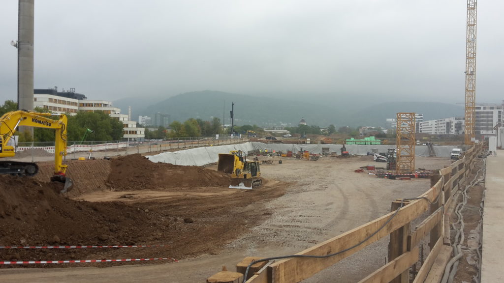 Heidelberg Village Bahnstadt Bildertagebuch Bautagebuch 2015-10-20: Aushub + Aufbau 2. Baukran